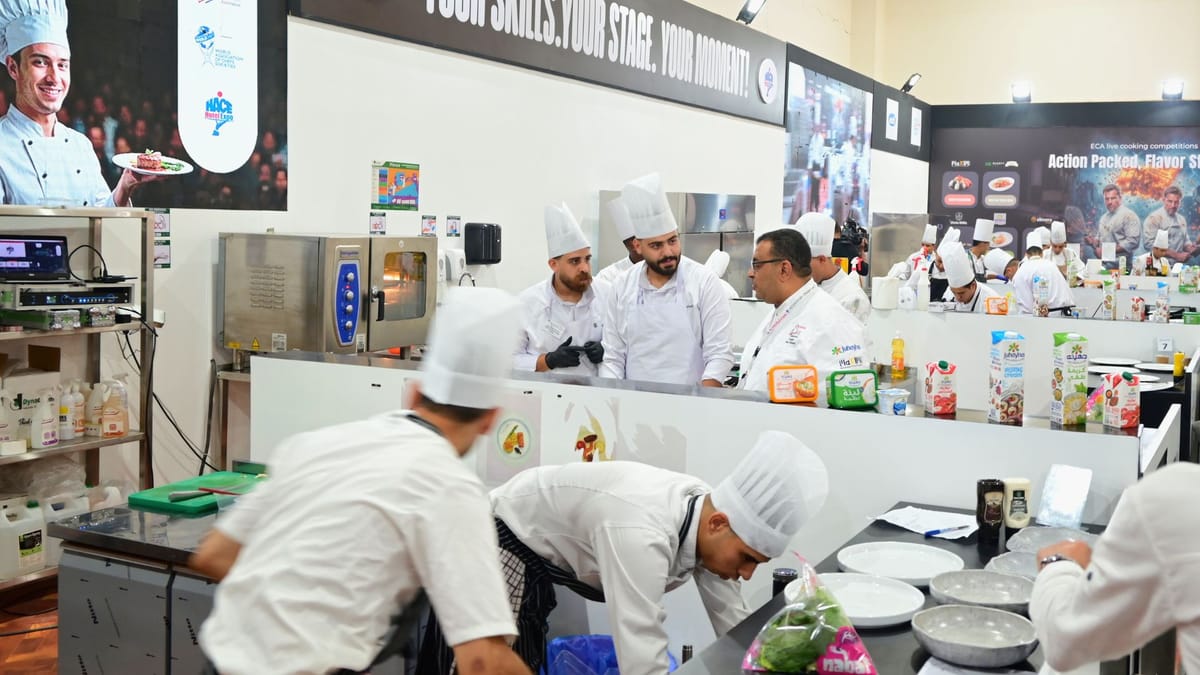 الإمارات تعلن توسعاً كبيراً في وظائف الطهاة والضيافة… فرص واسعة للجاليات العربية